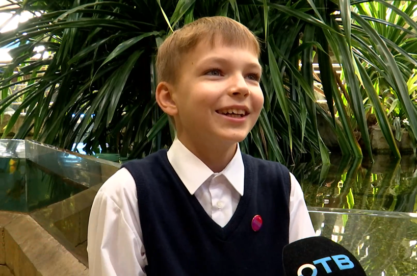 «Верный отличник» исполнил мечту школьников из Берёзовского